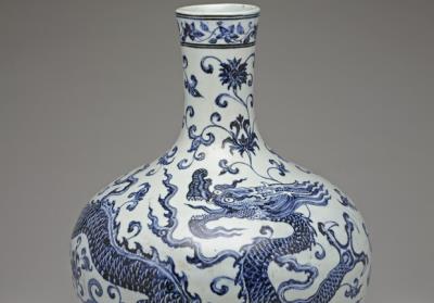 图片[2]-Vase with lotus and dragon decoration in underglaze blue, Ming dynasty, Yongle reign (1403-1424)-China Archive